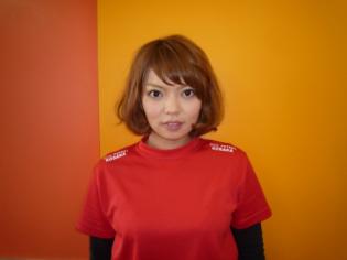 掛　百恵（かけ　ももえ）